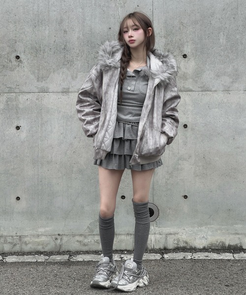 KsG(ケーエスジー)の「Wash Gray Fur Down Jacket(ダウンジャケット/コート・レディース・グレー・SMALL/MEDIUM/LARGE/X-LARGE)」の9枚目の写真