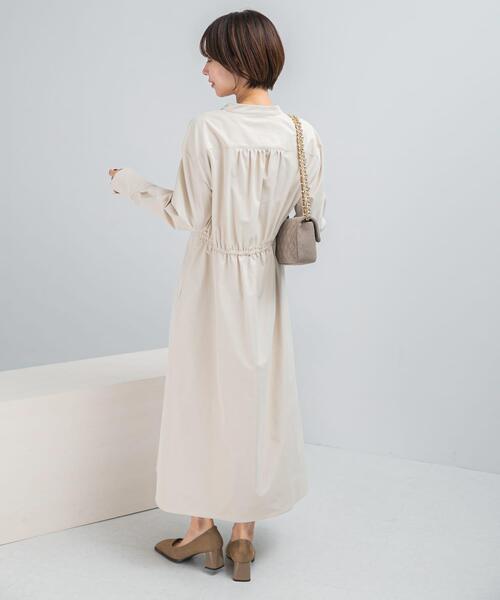 URBAN RESEARCH ROSSO WOMEN(アーバンリサーチ ロッソ)の「ウォッシャブルウエストマークワンピース(ワンピース・レディース・アイボリー/ブラック・FREE)」の3枚目の写真
