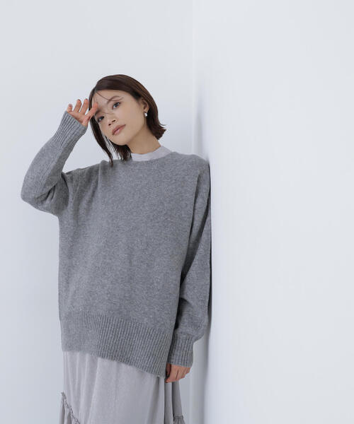 NATURAL BEAUTY BASIC(ナチュラルビューティーベーシック)の「◇バックスリットミドルニット(ニット/セーター・レディース・グレー/オレンジ/ダークブルー/ベージュ・FREE)」の11枚目の写真