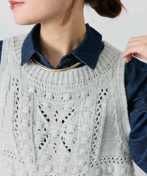 PUAL CE CIN（ピュアルセシン）の「ポップコーン編みニットベスト（ベスト・レディース・オートミール/グレー・FREE）」の15枚目の写真