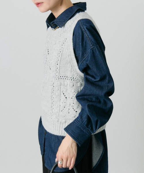 PUAL CE CIN（ピュアルセシン）の「ポップコーン編みニットベスト（ベスト・レディース・オートミール/グレー・FREE）」の10枚目の写真