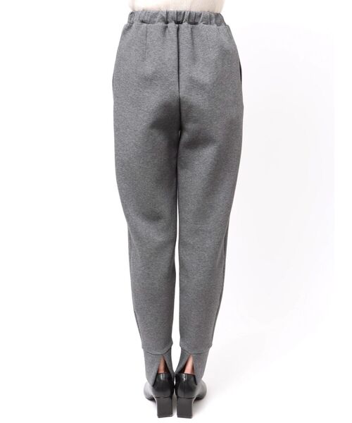 ELENDEEK(エレンディーク)の「ポンチファブリックジョガーパンツ(その他パンツ・レディース・ブラック/グレー・01/02)」の22枚目の写真