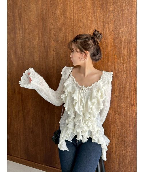 SNIDEL（スナイデル）の「ラッフルデザインニットプルオーバー（ニット/セーター・レディース・アイボリー/グレー/イエロー・F）」の13枚目の写真