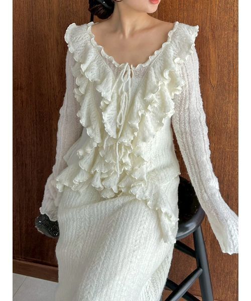 SNIDEL（スナイデル）の「ラッフルデザインニットプルオーバー（ニット/セーター・レディース・アイボリー/グレー/イエロー・F）」の14枚目の写真