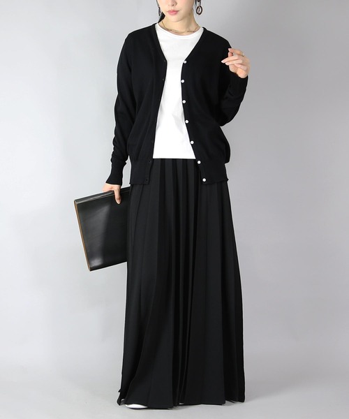 and it_（アンドイット）の「オーディナリーコットンニットVネックカーディガン（カーディガン/ボレロ・レディース・ブラック/チャコール・LL/M/L）」の5枚目の写真