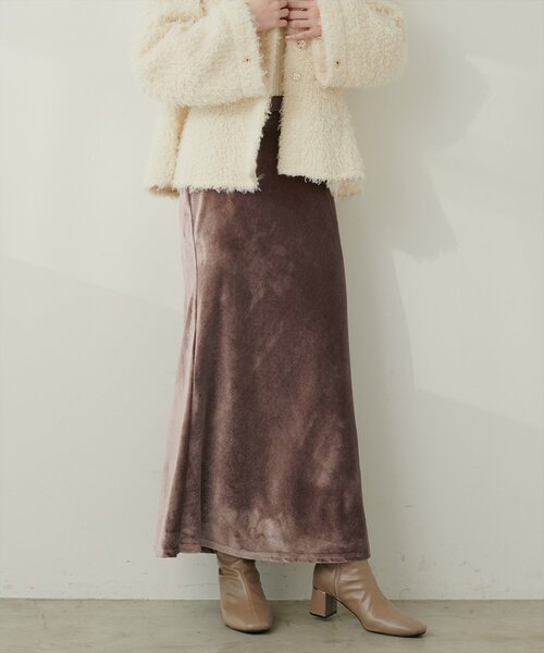 natural couture（ナチュラルクチュール）の「ベロアマーメイドスカート（スカート・レディース・モカ/ピンク/ブラック/オフホワイト・FREE/LARGE）」の7枚目の写真