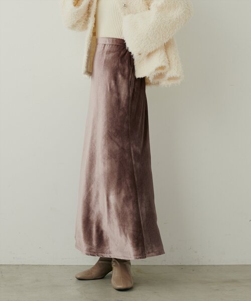natural couture（ナチュラルクチュール）の「ベロアマーメイドスカート（スカート・レディース・モカ/ピンク/ブラック/オフホワイト・FREE/LARGE）」の8枚目の写真