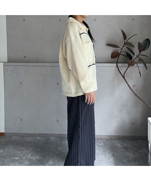 amini（アミニ）の「配色ライン　キーネックポロニットプルオーバー（ニット/セーター・レディース・アイボリー/ボルドー/ネイビー・MEDIUM）」の6枚目の写真