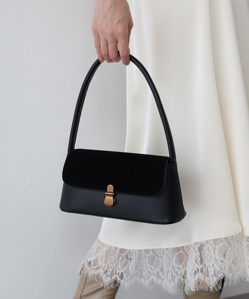 BLUEEAST(ブルーイースト)の「スウェードスクエアミニバッグ(ハンドバッグ・レディース・キャメル/レオパード/ブラック・FREE)」の10枚目の写真