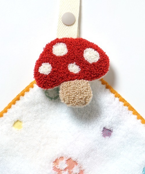 Hoppetta（ホッペッタ）の「【Hoppetta(ホッペッタ)】チャームハンカチ シャンピニオン（ベビーカー/ベビーカー用品・キッズ・マルチ・ONE SIZE）」の2枚目の写真