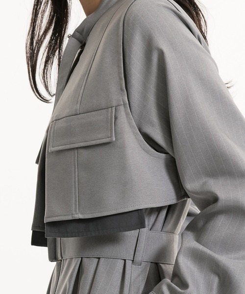 UNITED TOKYO（ユナイテッドトウキョウ）の「【一部店舗限定カラーあり！】ポケットベストSETジッパーワンピース｜2way/オケージョン/ウォッシャブル/抗ピリング/制電/UVカット/吸湿性/速乾性/ストレッチ/春服（ワンピース・レディース・グレー/ブラウン/ライトグレー/ベージュ・1/2）」の12枚目の写真