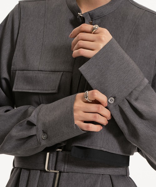 UNITED TOKYO（ユナイテッドトウキョウ）の「【一部店舗限定カラーあり！】ポケットベストSETジッパーワンピース｜2way/オケージョン/ウォッシャブル/抗ピリング/制電/UVカット/吸湿性/速乾性/ストレッチ/春服（ワンピース・レディース・グレー/ブラウン/ライトグレー/ベージュ・1/2）」の6枚目の写真