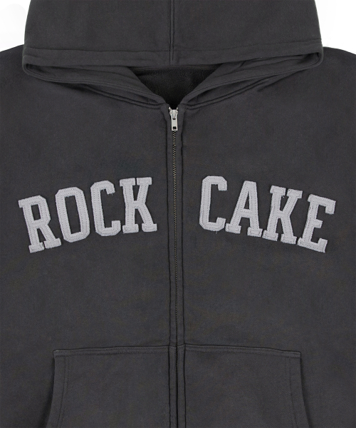 ROCKCAKE(ロックケーキ)の「Arch Logo Zip Up Hoodie - Charcoal(パーカー・レディース・その他・SMALL/MEDIUM)」の4枚目の写真