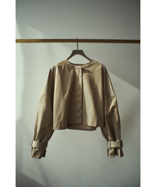 RIM.ARK(リムアーク)の「Back tuck short JK バックタックショートジャケット(カバーオール・レディース・ベージュ/ブラック・FREE)」の18枚目の写真