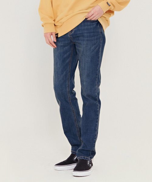 CHASECULT（チェイスカルト）の「男性Mトーンインバンディングテーパードデニム-BERK2312B0N（デニムパンツ・メンズ・ブルー・70/76/82）」の4枚目の写真