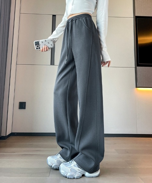 HANDO(ハンド)の「センターラインスウェットワイドパンツ/美脚リラックスジャージーパンツ(スウェットパンツ・レディース・ネイビー/チャコール/カーキ/ワイン/アイボリー/ブラック/グレー・S/M/L/XL/XXL)」の4枚目の写真