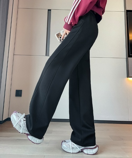 HANDO(ハンド)の「センターラインスウェットワイドパンツ/美脚リラックスジャージーパンツ(スウェットパンツ・レディース・ネイビー/チャコール/カーキ/ワイン/アイボリー/ブラック/グレー・S/M/L/XL/XXL)」の22枚目の写真
