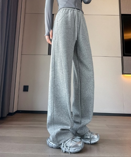 HANDO(ハンド)の「センターラインスウェットワイドパンツ/美脚リラックスジャージーパンツ(スウェットパンツ・レディース・ネイビー/チャコール/カーキ/ワイン/アイボリー/ブラック/グレー・S/M/L/XL/XXL)」の9枚目の写真