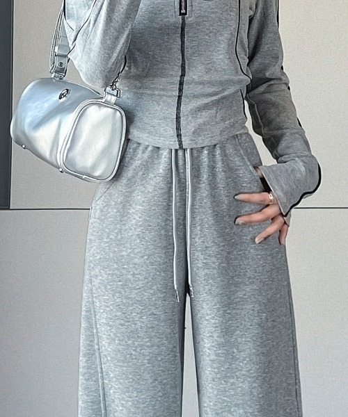 HANDO(ハンド)の「センターラインスウェットワイドパンツ/美脚リラックスジャージーパンツ(スウェットパンツ・レディース・ネイビー/チャコール/カーキ/ワイン/アイボリー/ブラック/グレー・S/M/L/XL/XXL)」の10枚目の写真