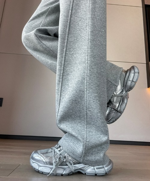 HANDO(ハンド)の「センターラインスウェットワイドパンツ/美脚リラックスジャージーパンツ(スウェットパンツ・レディース・ネイビー/チャコール/カーキ/ワイン/アイボリー/ブラック/グレー・S/M/L/XL/XXL)」の11枚目の写真