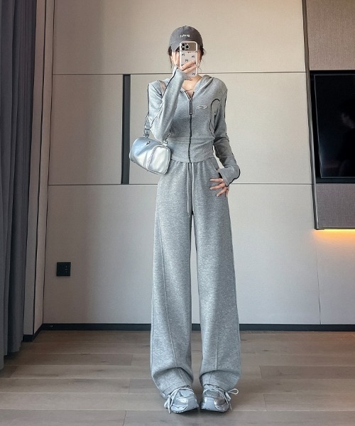 HANDO(ハンド)の「センターラインスウェットワイドパンツ/美脚リラックスジャージーパンツ(スウェットパンツ・レディース・ネイビー/チャコール/カーキ/ワイン/アイボリー/ブラック/グレー・S/M/L/XL/XXL)」の14枚目の写真
