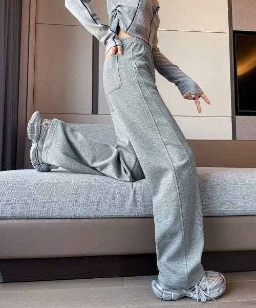 HANDO(ハンド)の「センターラインスウェットワイドパンツ/美脚リラックスジャージーパンツ(スウェットパンツ・レディース・ネイビー/チャコール/カーキ/ワイン/アイボリー/ブラック/グレー・S/M/L/XL/XXL)」の17枚目の写真