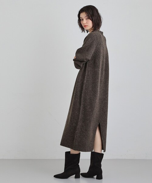 THE SHOP TK (ザ ショップ ティーケー )の「ウール混杢調ハイネックワンピース(ワンピース・レディース・ライトグレー/ダークブラウン/ボルドー・12/13)」の11枚目の写真