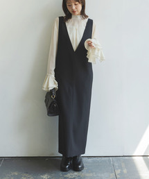 Noble（ノーブル）の「《WEB限定追加2》ストレートVネックワンピース（ワンピース）」