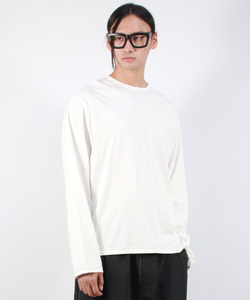 DEMARC（ドゥマーク）の「M OUTSTITCH LOOSE FIT LONG SLEEVE TEE - White（Tシャツ/カットソー・メンズ・その他・LARGE/MEDIUM）」の6枚目の写真