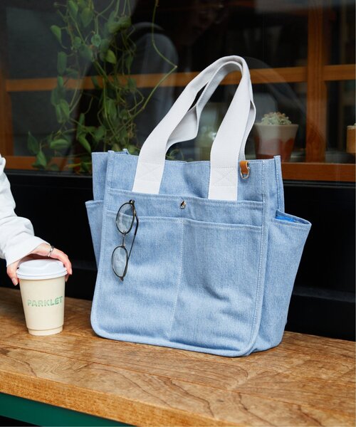 ikka（イッカ）の「キャンバスパイピングビッグトートバッグ（トートバッグ・レディース・ライトカーキ/ブラック/オフホワイト/ブルー・FREE）」の8枚目の写真