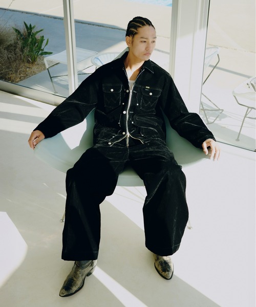 Camphor wood（カンファーウッド）の「【 Wrangler × CamphorWood 】 front zip flocky 2tuck wide baggy flare broken denim trousers / 【ラングラーコラボレーション】2タックワイドバギーフロッキーデニム（デニムパンツ・メンズ・ブラック系2・SMALL/MEDIUM/LARGE）」の7枚目の写真