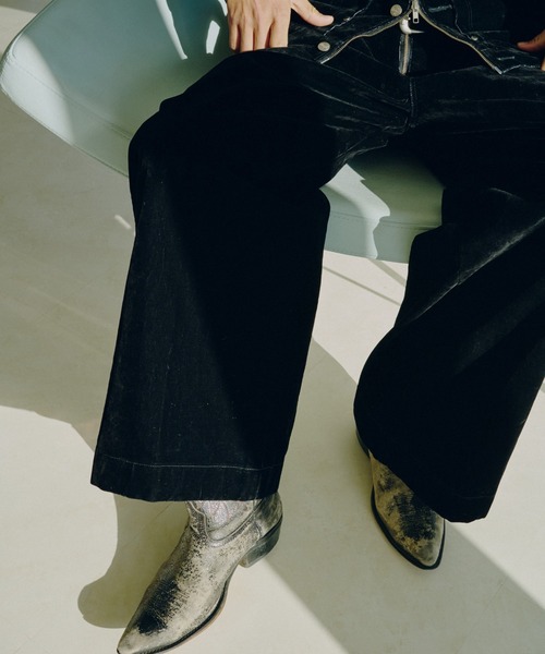 Camphor wood（カンファーウッド）の「【 Wrangler × CamphorWood 】 front zip flocky 2tuck wide baggy flare broken denim trousers / 【ラングラーコラボレーション】2タックワイドバギーフロッキーデニム（デニムパンツ・メンズ・ブラック系2・SMALL/MEDIUM/LARGE）」の16枚目の写真