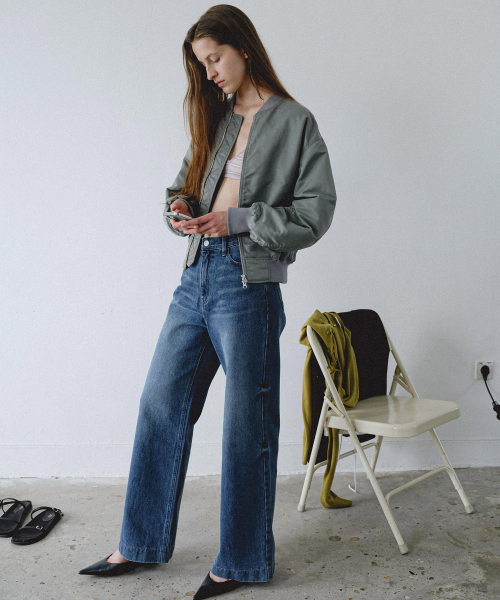 EN OR(エンオール)の「SIDE POINT LOOSE FIT DENIM - BLUE(デニムパンツ・レディース・その他・SMALL/MEDIUM)」の3枚目の写真