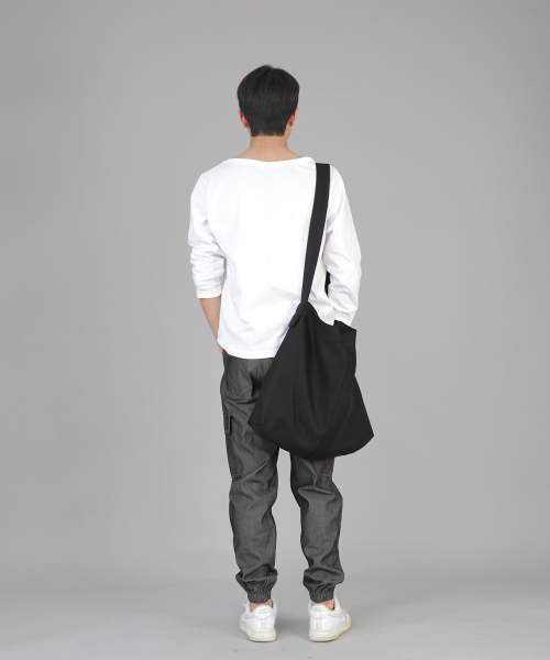SAINTCREW(セントクルー)の「ボールドラインビッグサイズクロスバッグ LBC-127 ブラックブラック(メッセンジャーバッグ・メンズ・その他・フリー)」の7枚目の写真