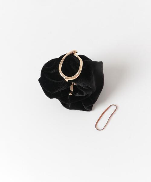 SMELLY（スメリー）の「ニュアンスメタルベロアヘアカフ（ヘアゴム・レディース・ゴールド系その他・-）」の5枚目の写真