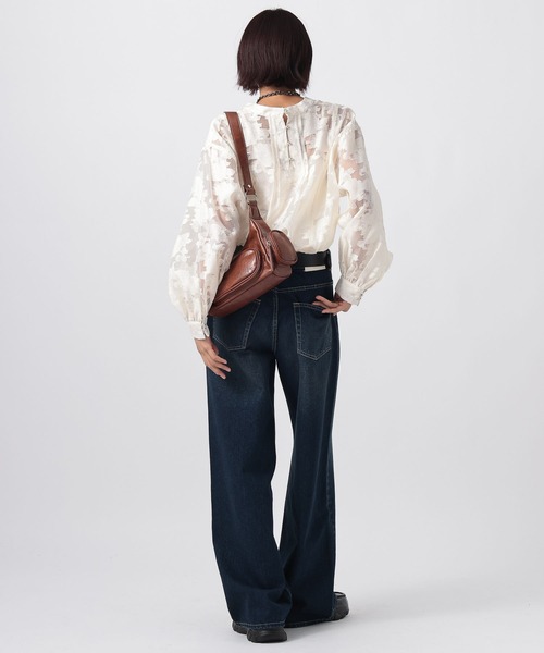 PAGEBOY（ページボーイ）の「レースジャガード2WAYブラウス【オフショル/通常着用対応】（Tシャツ/カットソー・レディース・ブラック/オフホワイト/グレー/ブルー・FREE）」の16枚目の写真