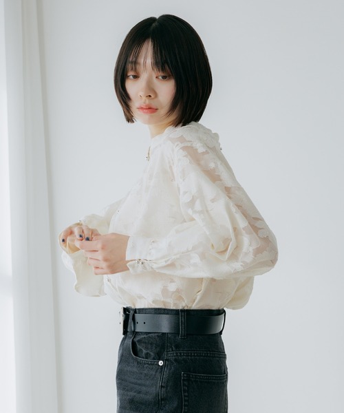 PAGEBOY（ページボーイ）の「レースジャガード2WAYブラウス【オフショル/通常着用対応】（Tシャツ/カットソー・レディース・ブラック/オフホワイト/グレー/ブルー・FREE）」の20枚目の写真