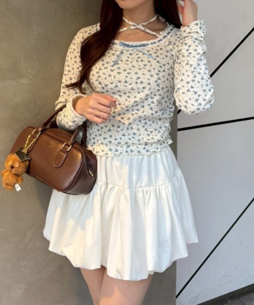 continuer de NICE CLAUP（コンティニューデナイスクラップ）の「衿レースリボンテレコトップス（Tシャツ/カットソー・レディース・その他11/ドット/アイボリー/ブラック・FREE）」の4枚目の写真