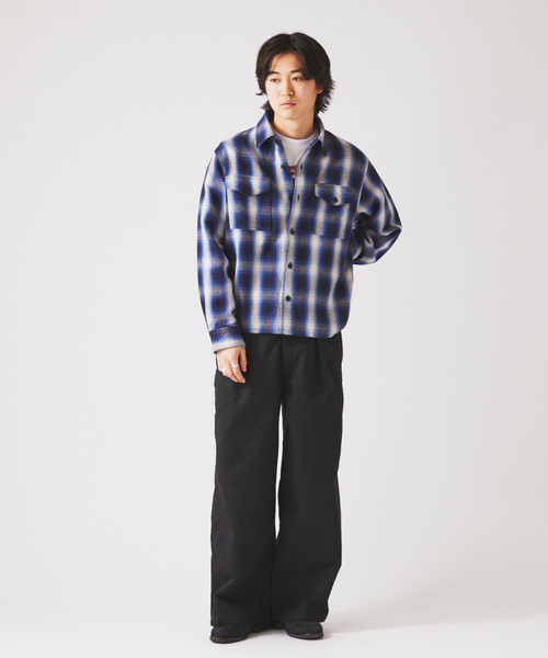 JOURNAL STANDARD relume（ジャーナルスタンダード　レリューム）の「ワイド カット チノパンツ（チノパンツ・メンズ・ブラック/ベージュ系その他/サックスブルー・MEDIUM/LARGE）」の8枚目の写真