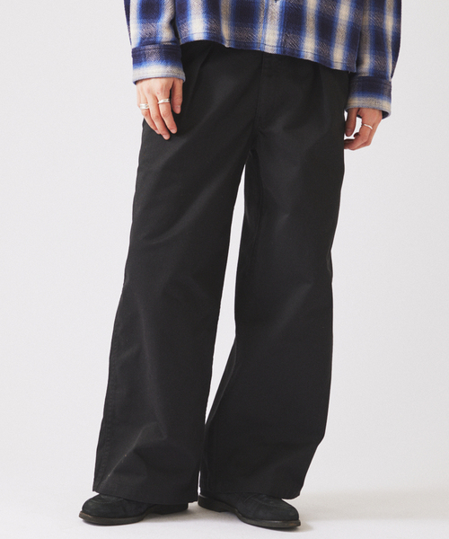 JOURNAL STANDARD relume（ジャーナルスタンダード　レリューム）の「ワイド カット チノパンツ（チノパンツ・メンズ・ブラック/ベージュ系その他/サックスブルー・MEDIUM/LARGE）」の12枚目の写真