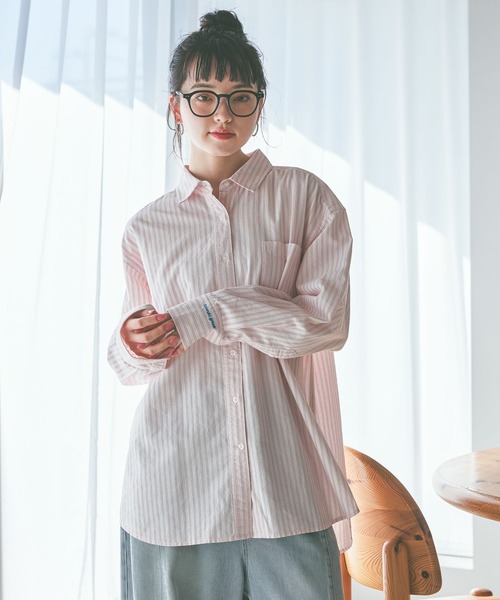 niko and...（ニコアンド）の「ポイント刺繍オックスシャツ（シャツ/ブラウス・レディース・ブルー/ベージュ/ピンク・SHORT/MEDIUM）」の17枚目の写真