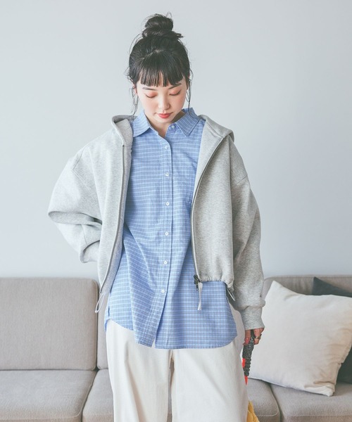 niko and...（ニコアンド）の「ポイント刺繍オックスシャツ（シャツ/ブラウス・レディース・ブルー/ベージュ/ピンク・SHORT/MEDIUM）」の9枚目の写真