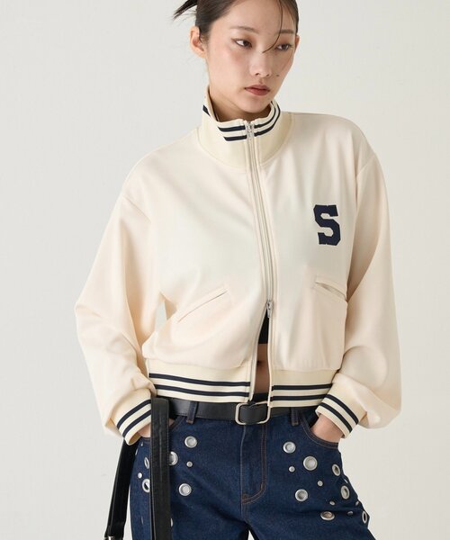 WHO'S WHO gallery(フーズフーギャラリー)の「【EC限定カラーあり】S LOGO COMPACT STAND JERSEY(ブルゾン・レディース・ブラック/ネイビー/レッド/オフホワイト・FREE)」の5枚目の写真