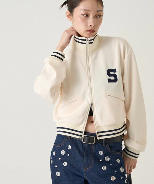 WHO'S WHO gallery(フーズフーギャラリー)の「【EC限定カラーあり】S LOGO COMPACT STAND JERSEY(ブルゾン・レディース・ブラック/ネイビー/レッド/オフホワイト・FREE)」の6枚目の写真