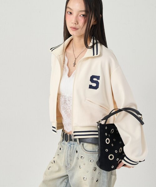 WHO'S WHO gallery(フーズフーギャラリー)の「【EC限定カラーあり】S LOGO COMPACT STAND JERSEY(ブルゾン・レディース・ブラック/ネイビー/レッド/オフホワイト・FREE)」の12枚目の写真