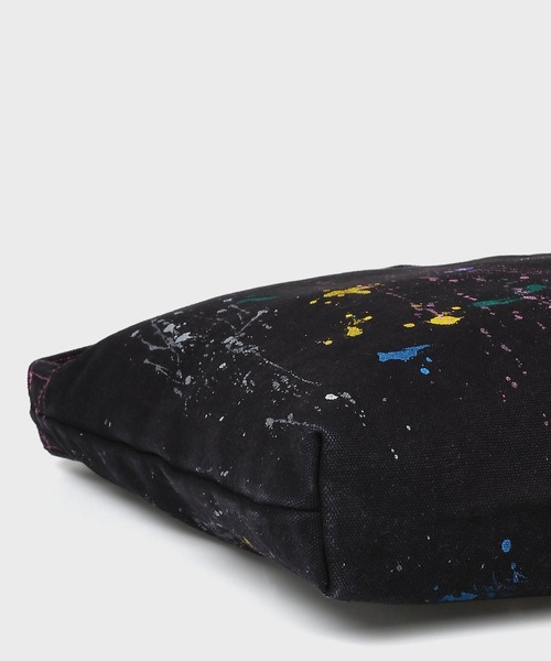 PS Paul Smith（ピーエスポールスミス）の「Paul Smith Logo スプラッシュペイント トートバッグ【553960 PTOTED】（トートバッグ・メンズ・ブラック・FREE）」の7枚目の写真