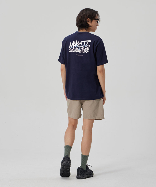 MAKEITTO（メイキット）の「[GRAFFITI3 LOGO]CREW NECK TEE_NAVY（Tシャツ/カットソー・メンズ・その他・M/L/XL/XXL）」の4枚目の写真