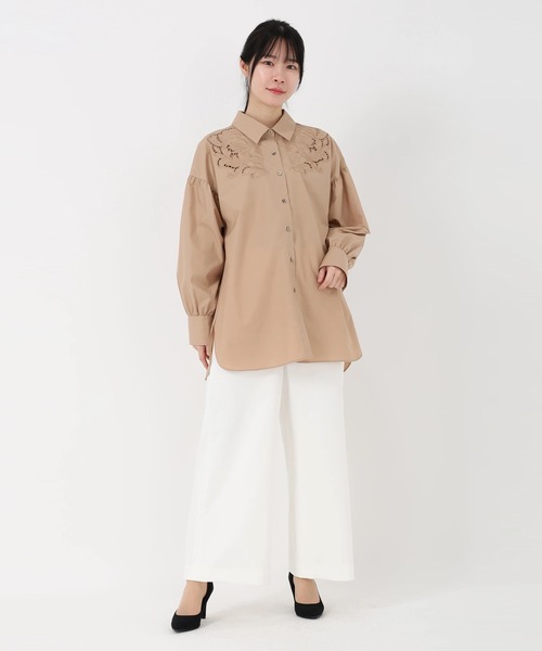STRAWBERRY-FIELDS（ストロベリーフィールズ）の「エイミーブロード_エンブロイダリーシャツ（シャツ/ブラウス・レディース・ベージュ/オフホワイト/ブラック・2）」の14枚目の写真