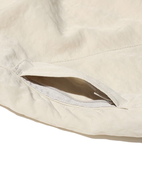 BEAMS PLUS(ビームスプラス)の「MIL Athletic Shorts Nylon Sateen(その他パンツ・メンズ・オレンジ/ロイヤルブルー/オフホワイト・LARGE/MEDIUM/X-LARGE/SMALL)」の11枚目の写真