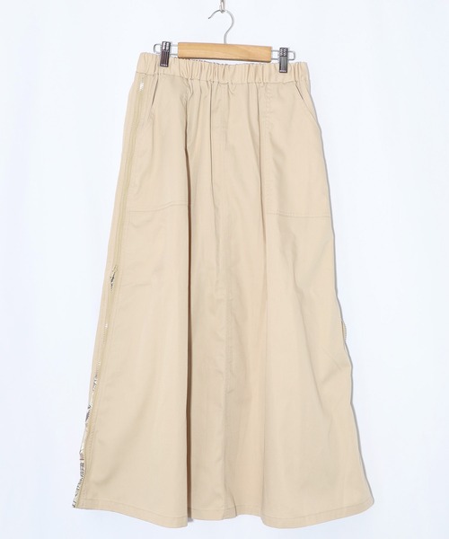 ScoLar（スカラー）の「161615：無地×動物たちの肖像柄 4wayツイルスカート（スカート・レディース・ベージュ/カーキ/ブラック・M）」の15枚目の写真